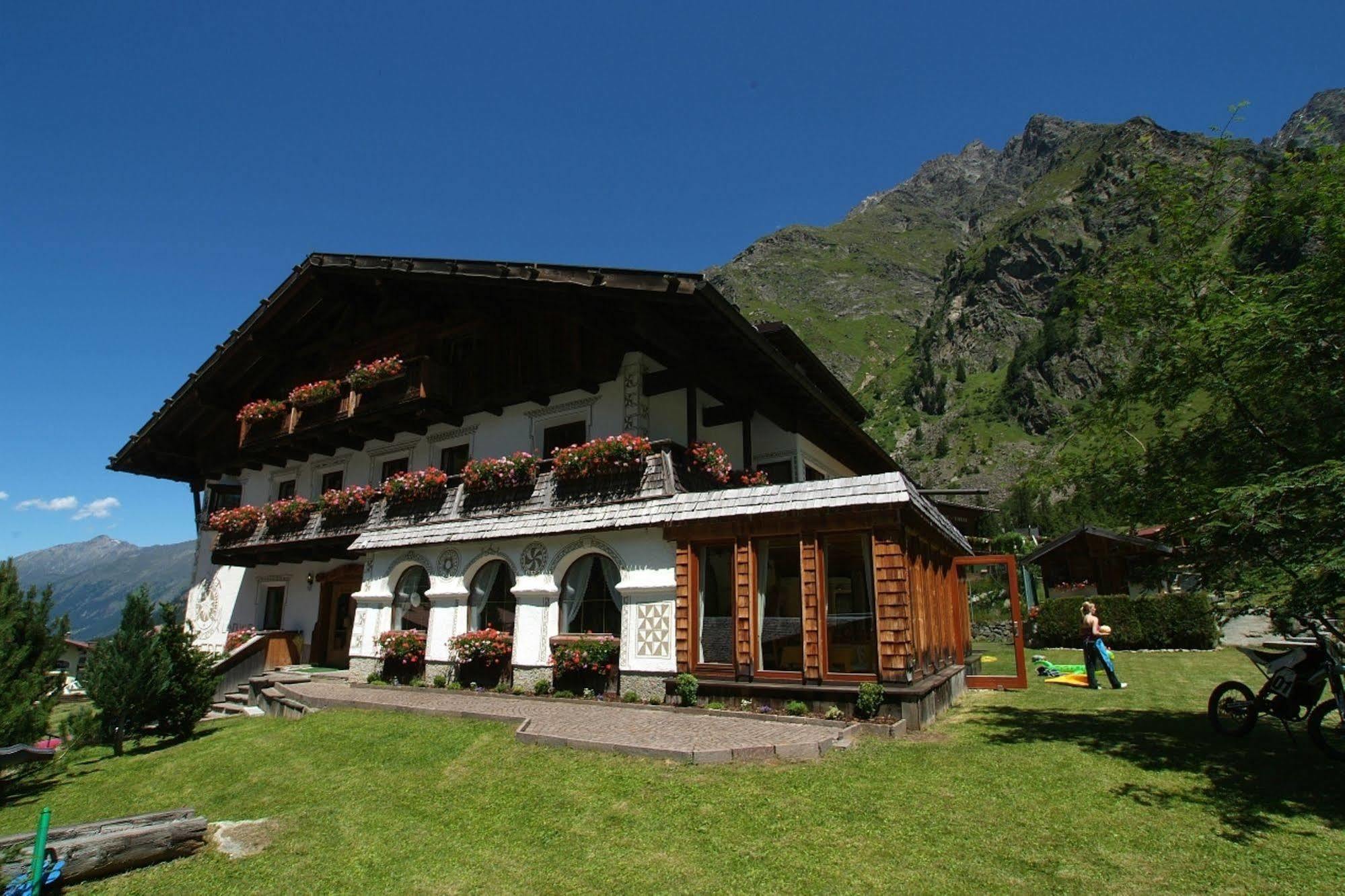 Landhaus Edelweiss Санкт-Леонхард-им-Пицталь Экстерьер фото