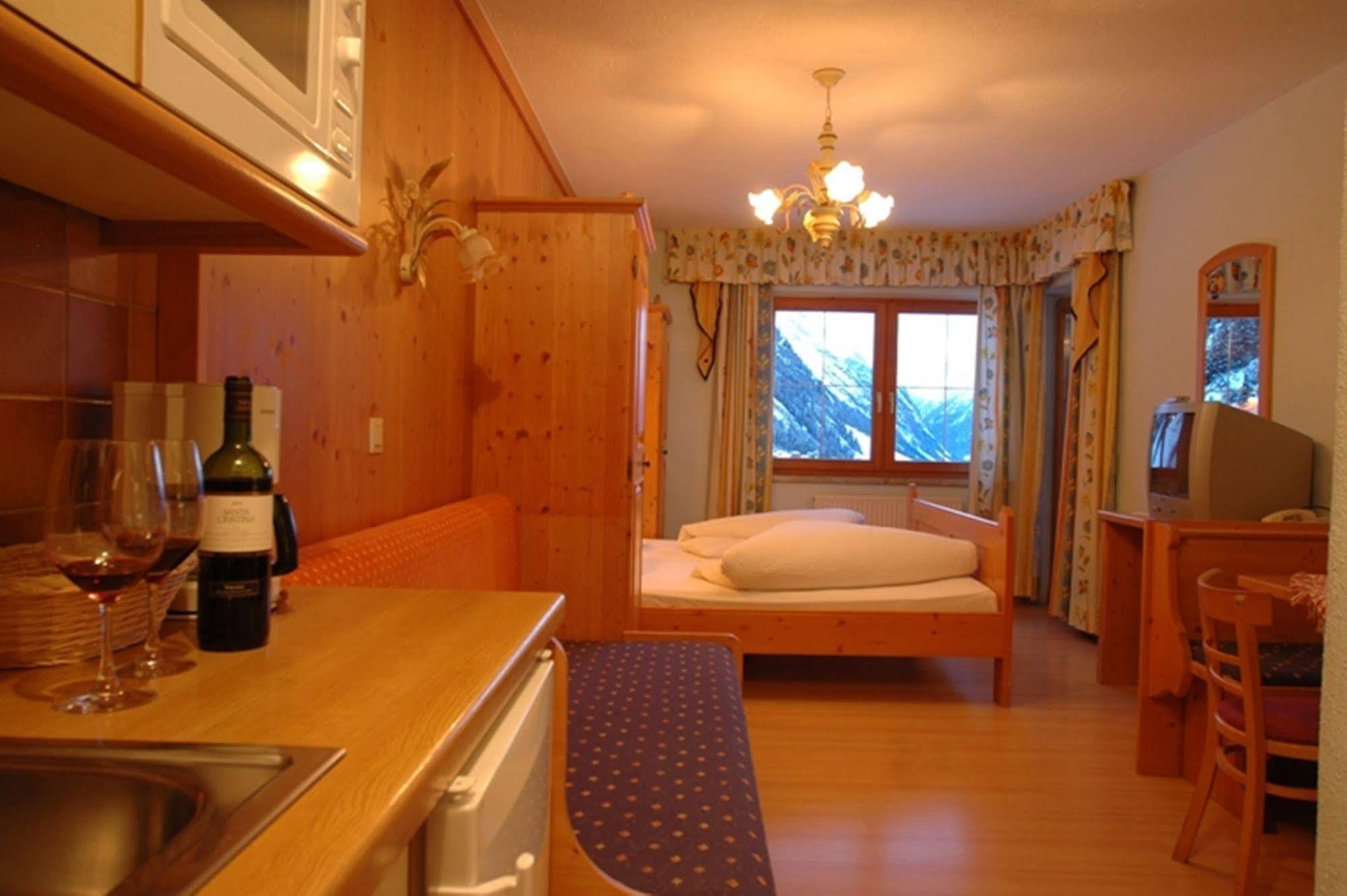 Landhaus Edelweiss Санкт-Леонхард-им-Пицталь Экстерьер фото